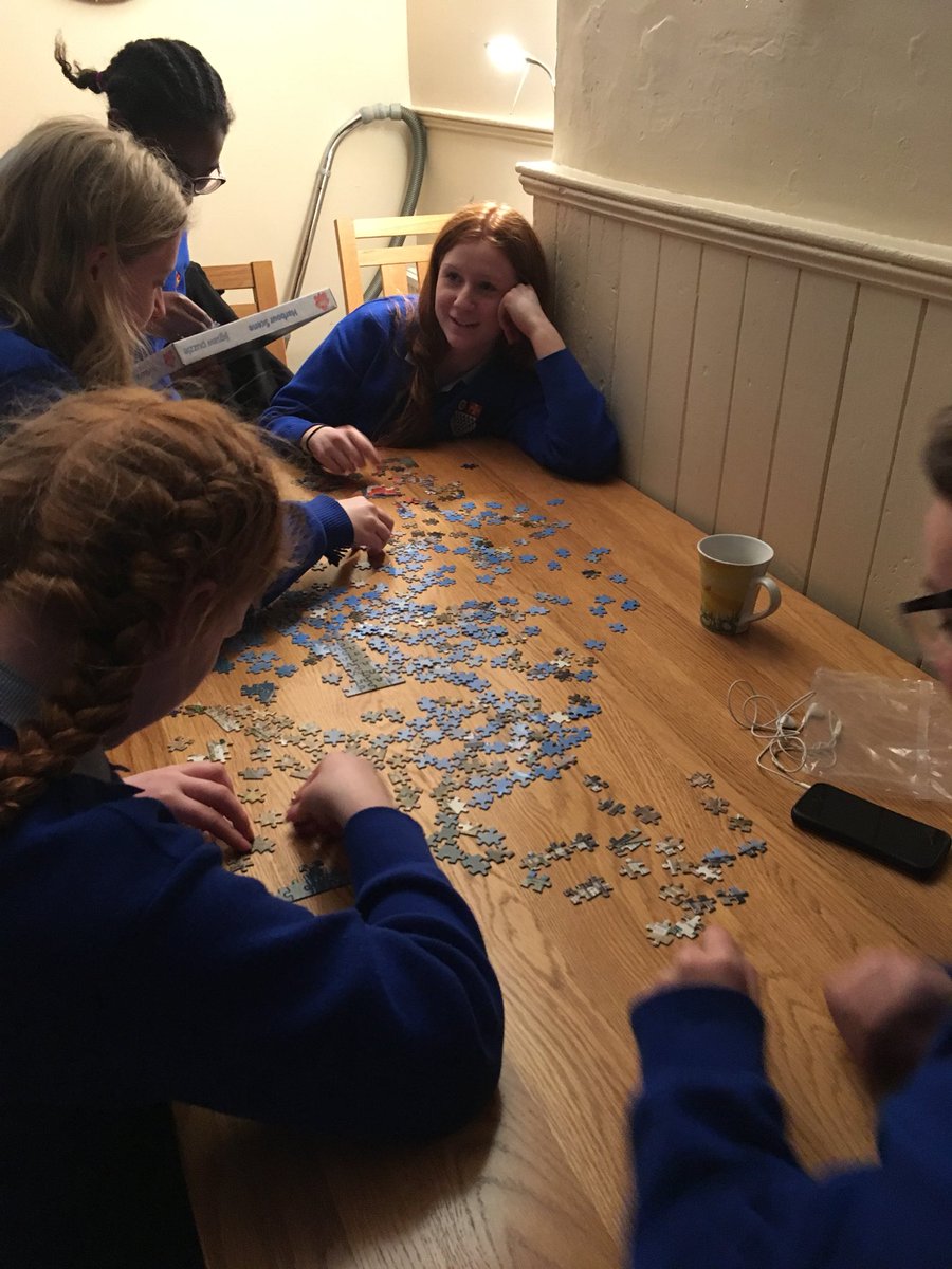 RSH_Raphoe's tweet photo. It’s lovely to see something simple like a jigsaw bring a group together! #maybeit’snotsosimple #friends #teameffort https://t.co/m35tVnHNS4