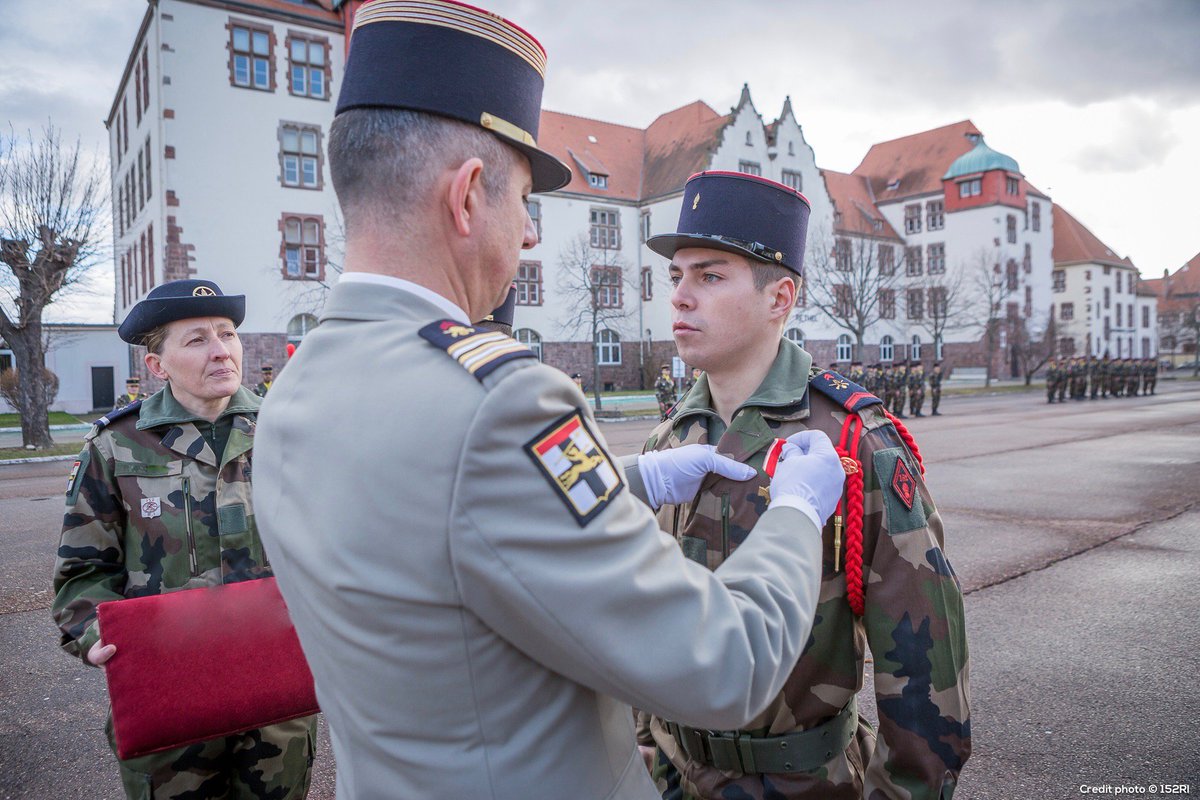152e Regiment D Infanterie On Twitter Remise De Citations Avec Attribution De La Croix De La Valeur Militaire Etoile De Bronze A Deux Diablesrouges Du 152ri Https T Co Xtz2owkbaj