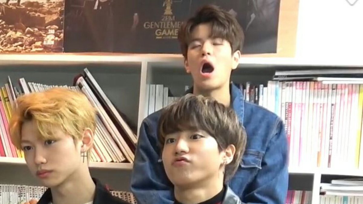 CBSKZ8's tweet photo. #StrayCuts #straykids
ซึงมินชอบอ้าปาก 555 https://t.co/rAgSDSi6lJ