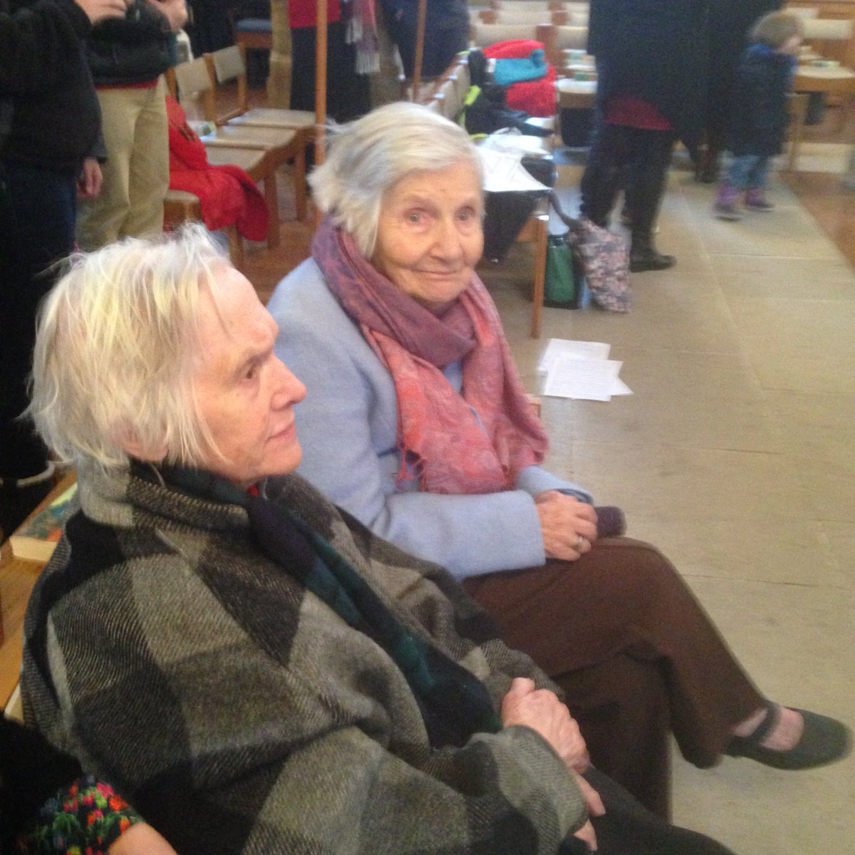 CasterbridgeDT2's tweet photo. What a lovely time we had on Monday! We went and watched the local school's Christmas Show "Hosanna Rocks", had mince pies and a good ol' sing song! The children were fantastic! https://t.co/NDmCEPB8Wg
