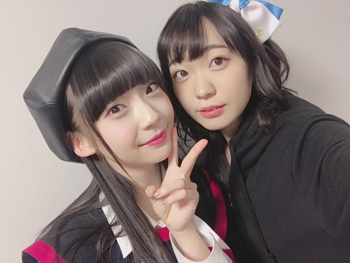 斉藤 朱夏 昔からの友達のゆか だいすきなゆかと会えた 会った瞬間叫んだし抱き合った そしてなんか身長が高くて なんかでかくね ってなった ゆかは ゆかで小さいっ って をい のちほどブログしますっ