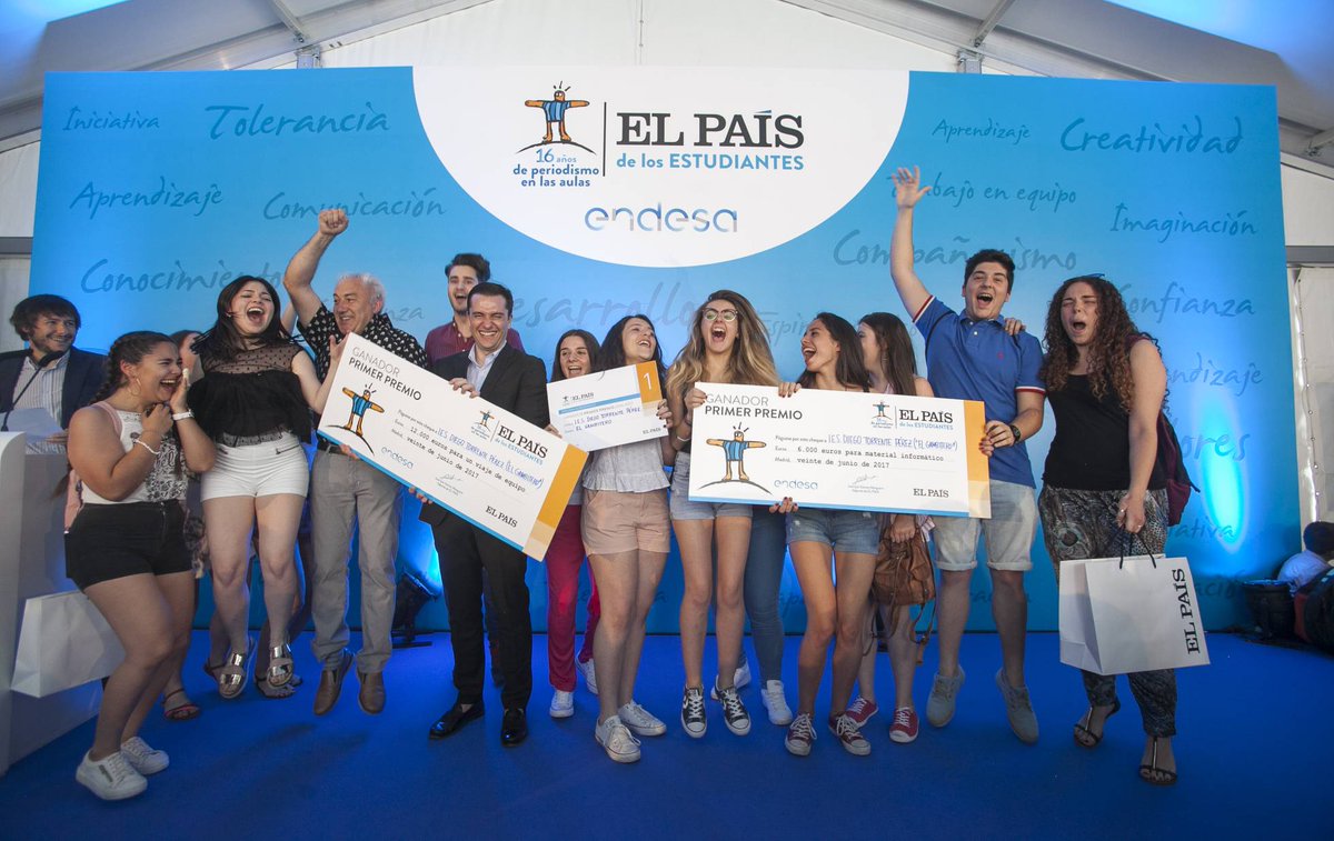 SANTILLANA_es's tweet photo. El País de los Estudiantes busca nuevos periodistas https://t.co/wYX9m15027 En  @el_pais cc @EPestudiantes @Endesa #TopProfe https://t.co/xdEVw7sXdE