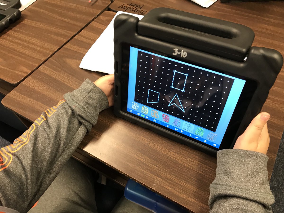 BL_INTERVENTION's tweet photo. We’re learning that quadrilaterals are polygons!  #geoboardapp #lovemylitter https://t.co/8oHPMvYQof