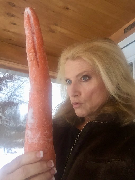 Was putting out deer food &amp; found this. Hmmm, not going to do it but it sure caught my attention 🥕 https://t