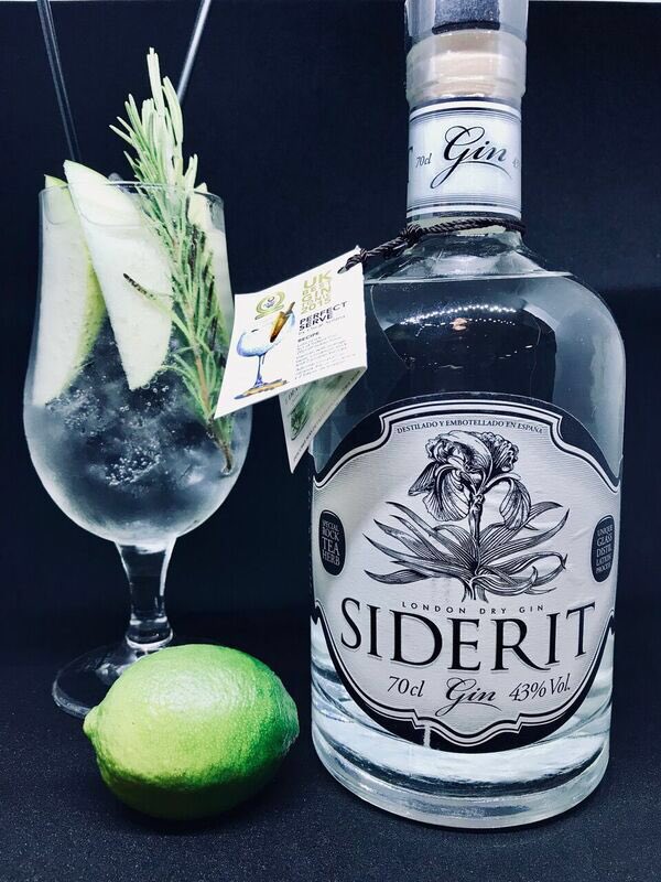 It's time to be-GIN the Christmas celebrations! You have to try this beautifully distilled Gin from Northern Spain 🇪🇸 <a href="/ginsiderit/">Siderit</a> 🍸🙌

#gin #sideritgin #spanishgin #spain #gincocktails #christmastime #eatdrinkandbemerry #lacantina #didsbury #didsburylife