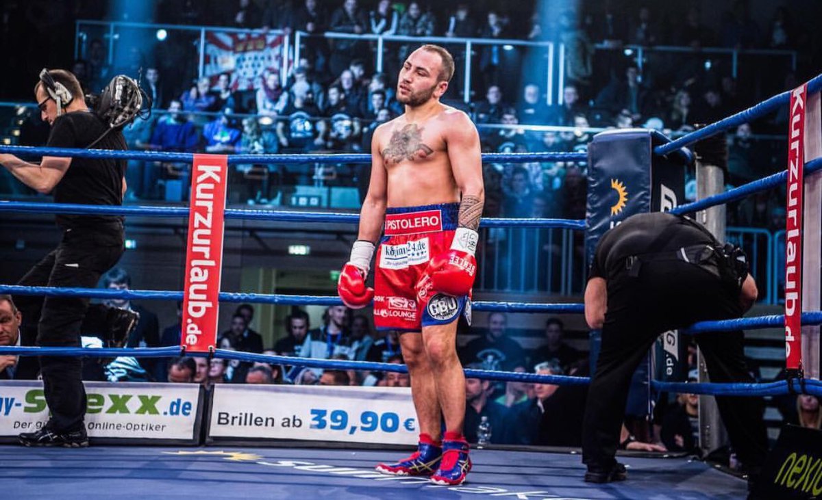 IlbayDeniz's tweet photo. sometimes you must calculate the situation from a other angle 🙃👀
#boxen #Boxing #ElPistolero #IlbayBoxing #ParilloBoxing #HuntingtonBeach #PunishmentFamily #cyborgnation #cologne #germany #champion #winning #Unstoppable #fighter #champ #knockout #boxer #TeamIlbay #DenizIlbay https://t.co/a1k98KT9HB