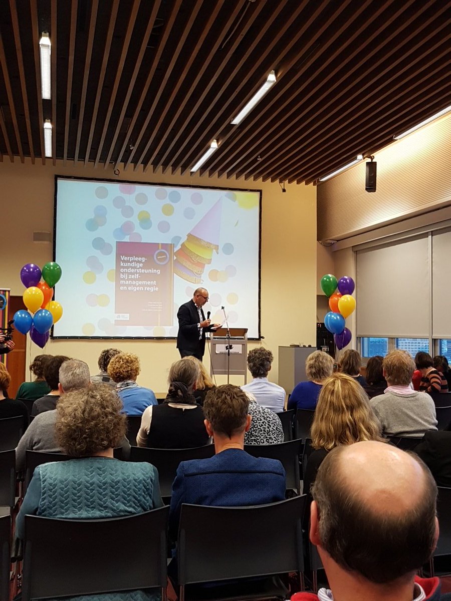 Dank voor de samenwerking! RT <a href="/VKI010/">Van Kleef Instituut</a>: <a href="/VKI010/">Van Kleef Instituut</a> aanwezig bij presentatie gloednieuw boek Verpleegkundige ondersteuning bij #zelfmanagement van <a href="/hsrotterdam/">Hogeschool Rotterdam</a>. Indrukwekkend!