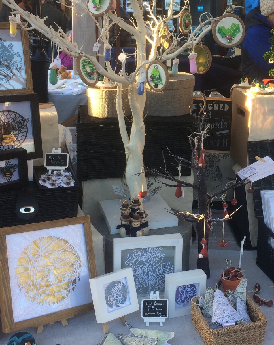 PaperLilac's tweet image. I'll be at @lockercafe1 this evening with @eclecticmixart #cambridgeshopping #handmadechristmas