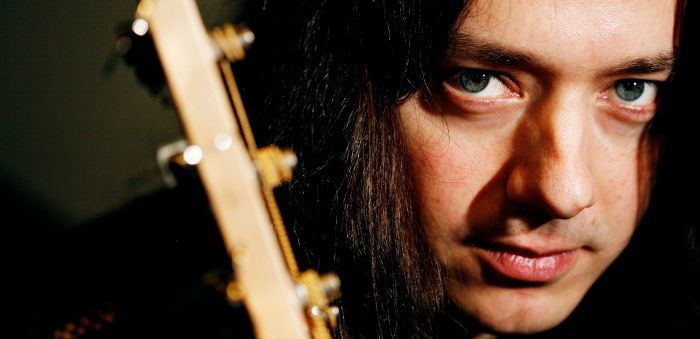 El 13 de diciembre de 1977 nació Lauri Porra, bajista de Stratovarius calendariodelmetal.wordpress.com/2017/12/13/el-…