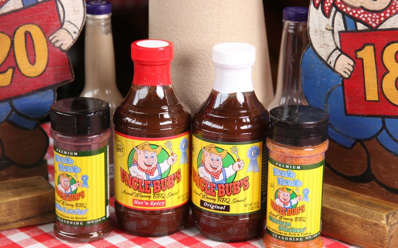 UncleBubsBBQ's tweet photo. Looking for the perfect holiday gift or stocking stuffer? Uncle Bub's Sauces and Bub Rub is the answer. 
https://t.co/Dr2L7M44Cp

#BubLove #UncleBubsBBQ #BubRub #sauces #BBQ #holiday #stockingstuffer #gifttote #gift #delicious #grilling https://t.co/JKS1Erdfr8