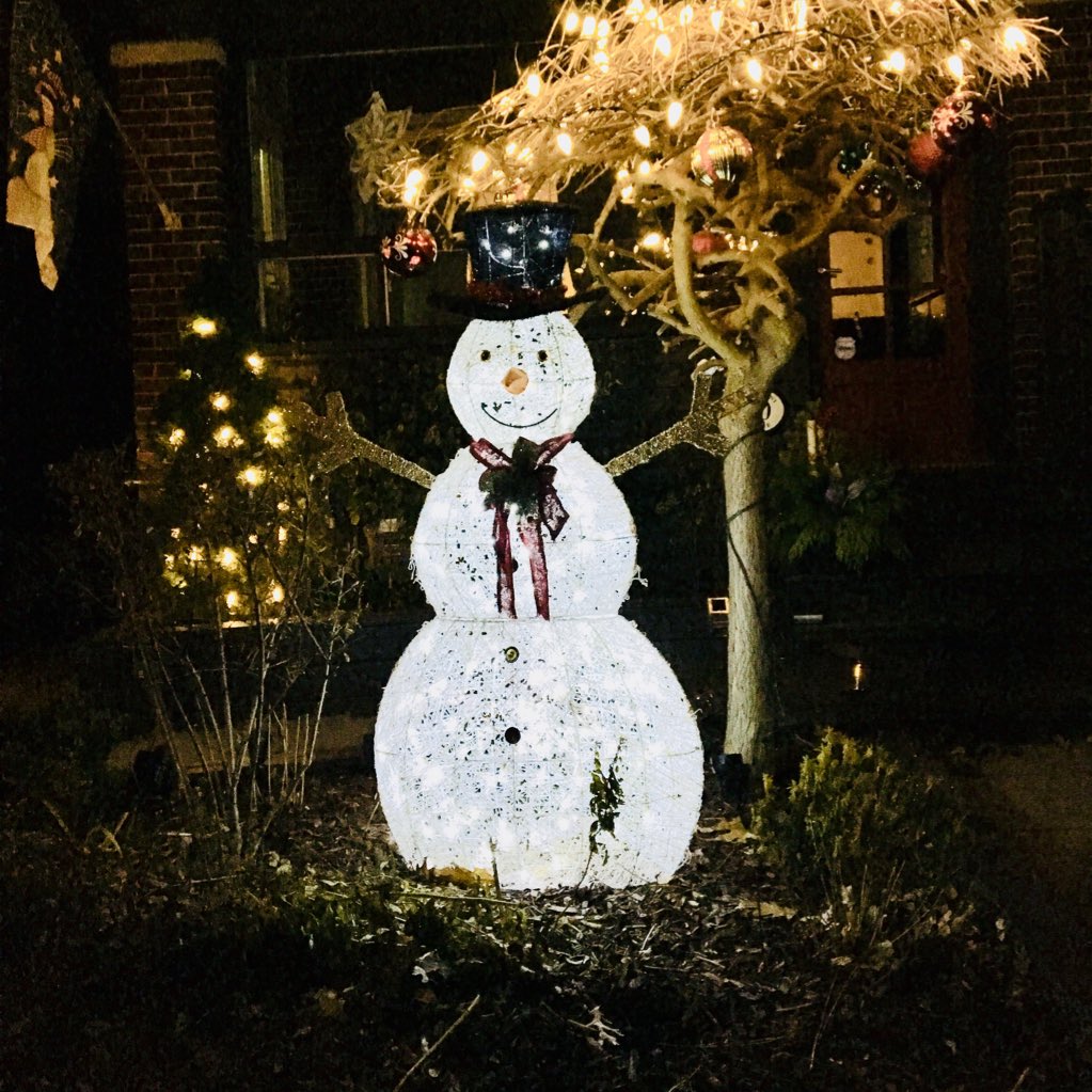 Danforth&Woodbine tweet media