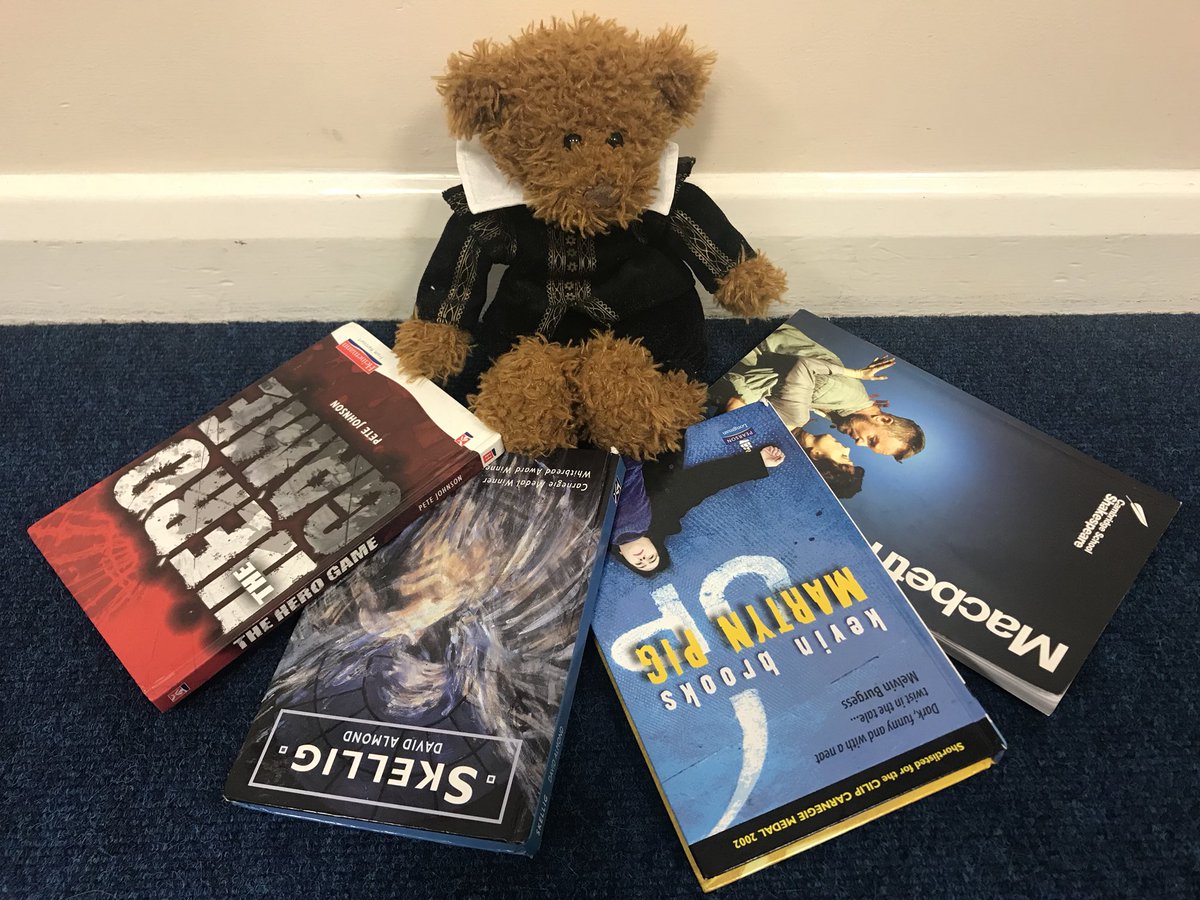 Hayle_English's tweet photo. This half term Miss Morgan’s classes have been sharing their class reading using ‘popcorn’ and ‘pass the bear’ (Shakesbear). Each member of the class reads a sentence, paragraph or a page. #Shakesbear #reading #English https://t.co/uz6LyilmAg