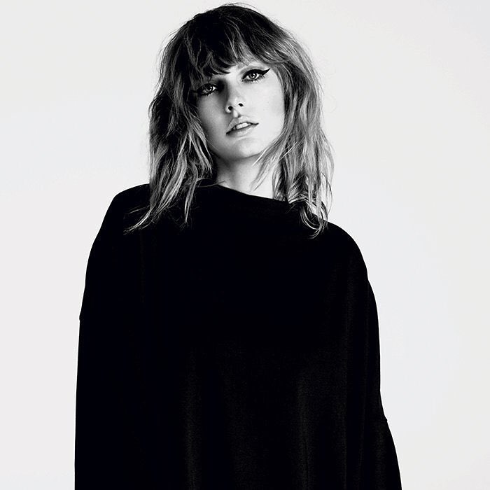 HAPPY BIRTHDAY TAYLOR SWIFT!!!!!! LOVE YOU SO MUCH!!!!               