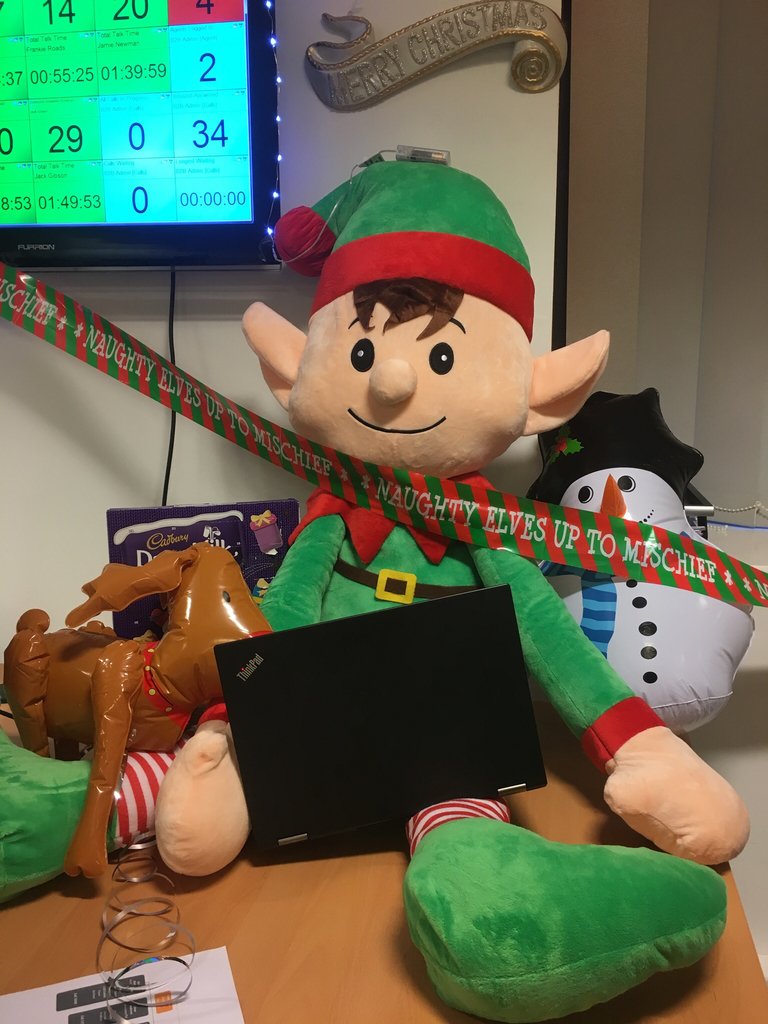 LenovoPartner's tweet photo. RT @Ebuyer Naughty elf on the Ebuyer shelf is causing mischief by stealing our director's Lenovo ThinkPad! Why not check out this Lenovo ThinkPad Yoga 260 2-in-1 on Ebuyer to see why he was so keen to get his hands on it! #MerryThinkPad https://t.co/qZNpnuyTUA @LenovoPartner https://t.co/WIuBqnXcCJ
