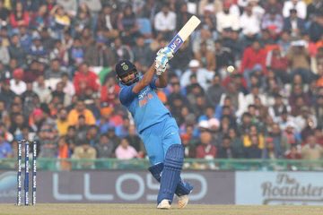 ajitfnb's tweet photo. Highest individual scores by an Indian in the last 5 years in ODIs - 

2013 - Rohit Sharma vs 🇦🇺 - 209
2014 - Rohit Sharma vs 🇱🇰 - 264
2015 - Rohit Sharma vs 🇿🇦 - 150
2016 - Rohit Sharma vs 🇦🇺 - 171*
2017 - Rohit Sharma vs 🇱🇰 - 208* 

@ImRo45 🙌🏻

#INDvSL https://t.co/stA72yK2Kh
