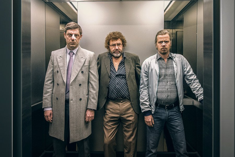 Ook straffe fictie op je scherm dit najaar: #deinfiltrant sleurt je mee in een politieverhaal, gebaseerd op echte feiten, maar gebracht met een vette knipoog. #voorjaarvtm