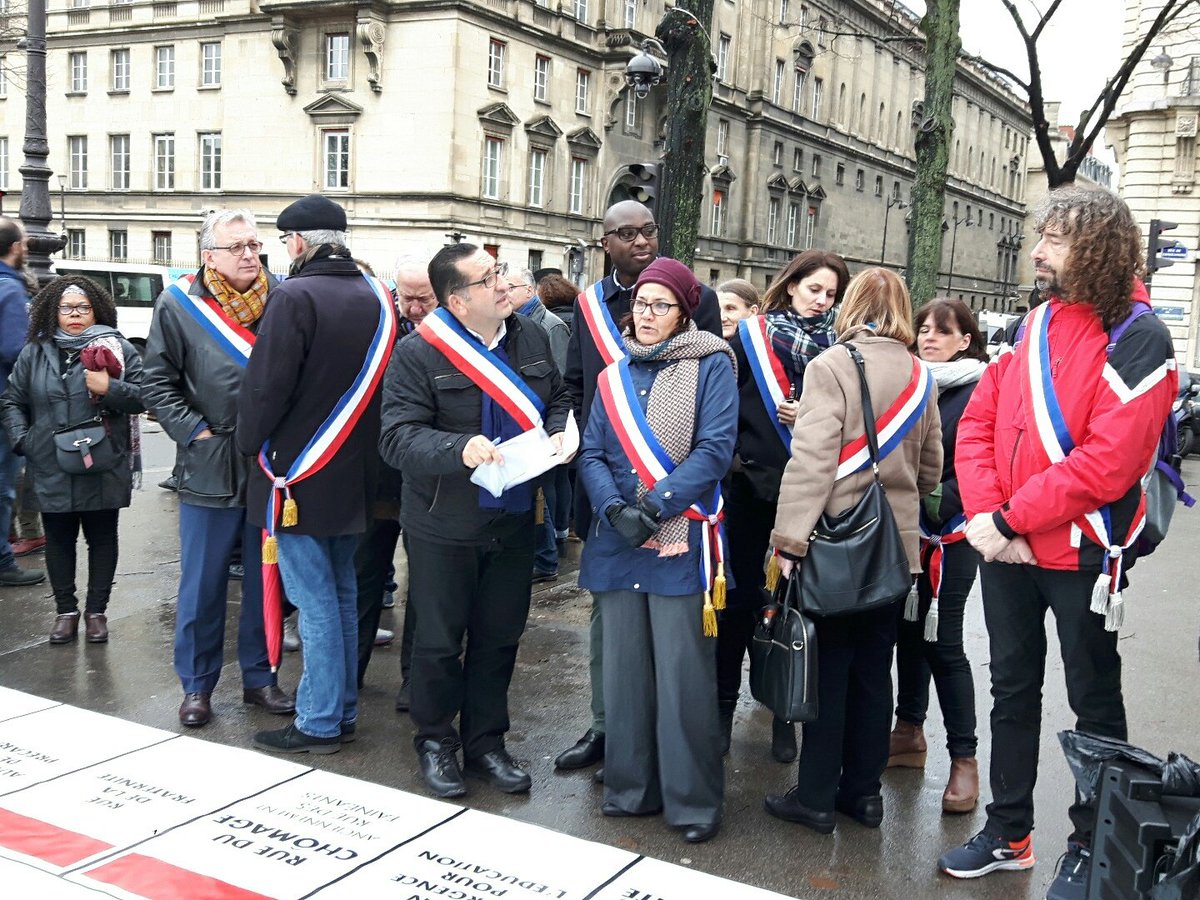 iciparisidf's tweet photo. @VilledeStains @aubervilliers93 @VilleSaintDenis La députée Marie Georges Buffet et @plaurent_pcf participent aussi au rassemblement #Macronpoly https://t.co/eGQVd9rgRS