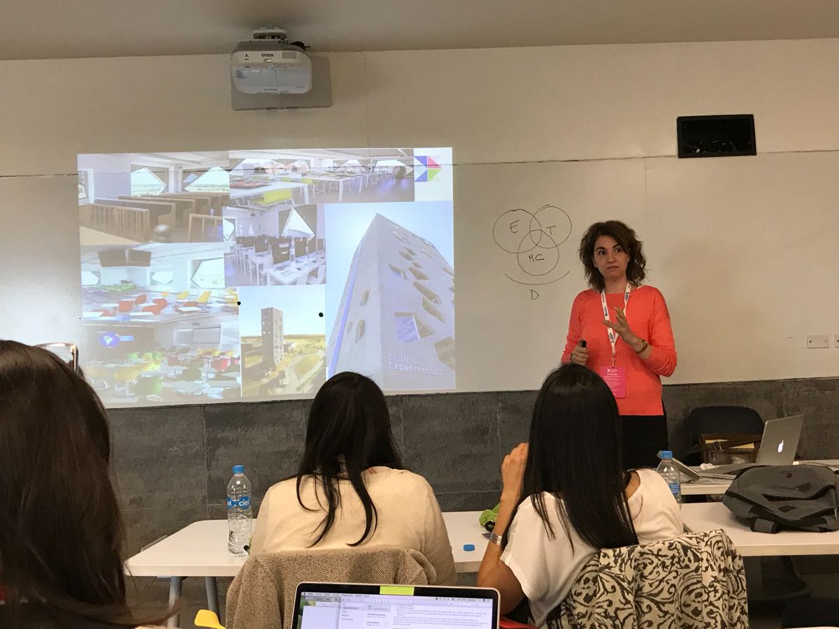 elimpanero's tweet photo. Ponencia "proceso de diseño de actividades de aprendizaje experiencial de #experimenta21" en #ciie2017 México. @RectoraSiglo21 @LauraRossso https://t.co/qAInzMlWx3