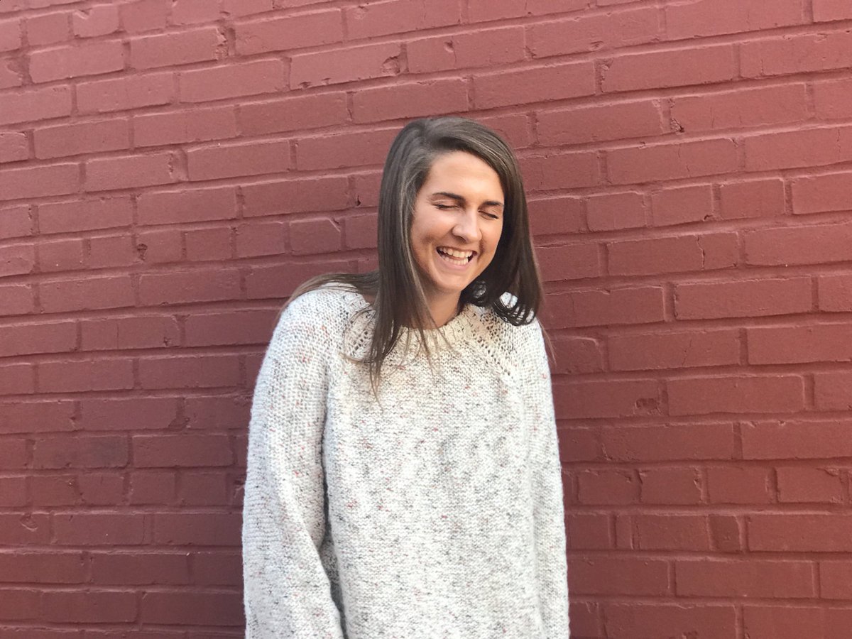 AlexaFeagan's tweet image. Me before Christmas break vs. me during Christmas break.