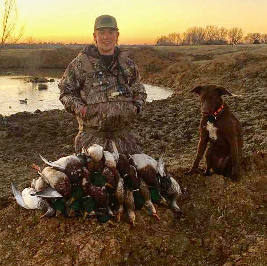 HunterNewkirk's tweet photo. Smack down https://t.co/dE7WGKcMH3