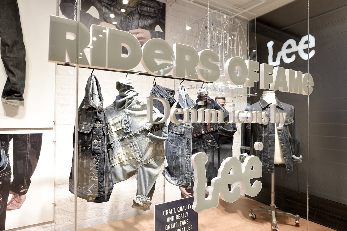 Siempre con pasión por nuestro trabajo  👉 #Lee #ADNbrand #Branding #Photo #Work