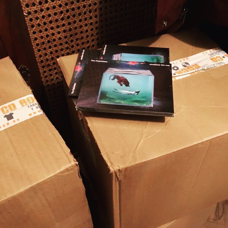 Calentitos que los tenemos, oigan. #lagrimita #xmas #newrelease #newrecord #yaestánaquí #music #RockAndRoll #lanzamiento #québonico #Música