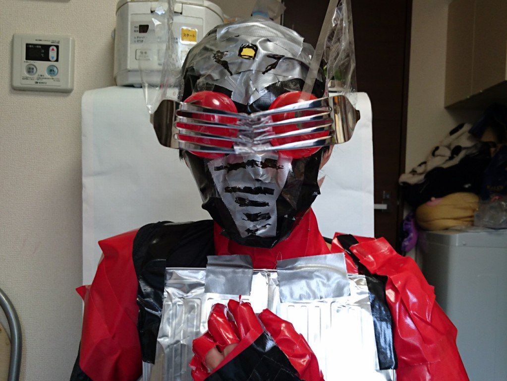 仮面ライダー龍騎」のコスプレ