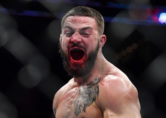 MMANyttcom's tweet image. 🔥.@PlatinumPerry still wants showdown with @darrentill2 in 2018: "I believe I'm his kryptonite"

👉🏻ift.tt/2AAI3n2

✍🏻@MMA_Jim