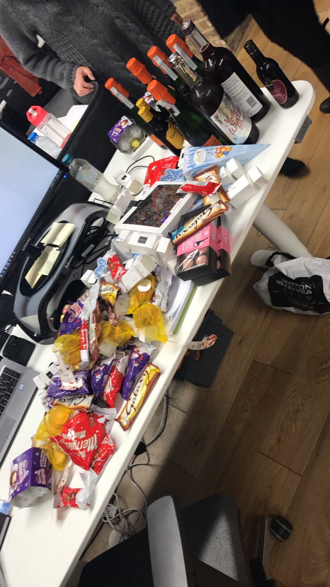 Thank you to the <a href="/thenatmedia/">The National Media</a> Christmas has come early!! #D19 #D9Teenz #christmas