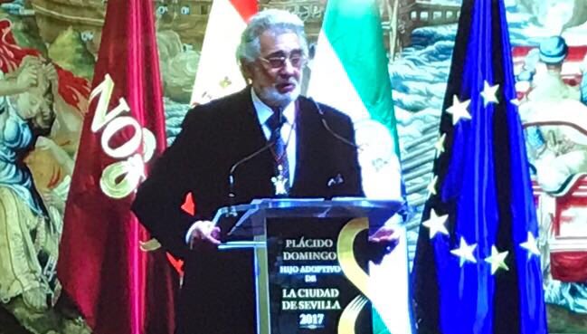 .<a href="/PlacidoDomingo/">Placido Domingo</a>, hijo adoptivo de #Sevilla y testigo de honor de los actos conmemorativos del #25Expo92 <a href="/Ayto_Sevilla/">Ayuntamiento de Sevilla</a> <a href="/JuanEspadasSVQ/">Juan Espadas</a>