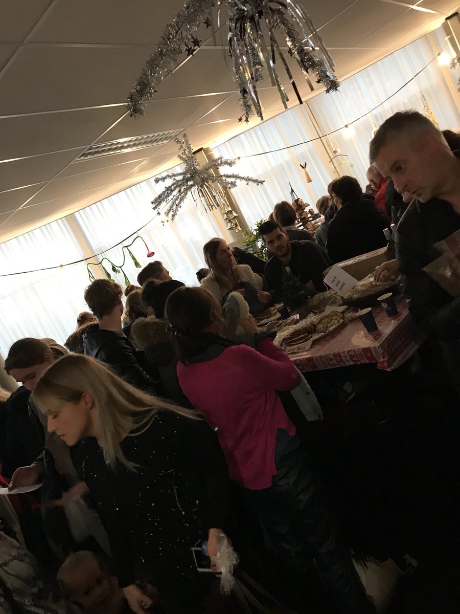Kerstmarkt <a href="/deltascholen/">Delta Scholengroep</a> : ‘Zelf je kerstpakket samenstellen met FairTrade produkten in het Onderwijshuis’ #gezelligedrukte