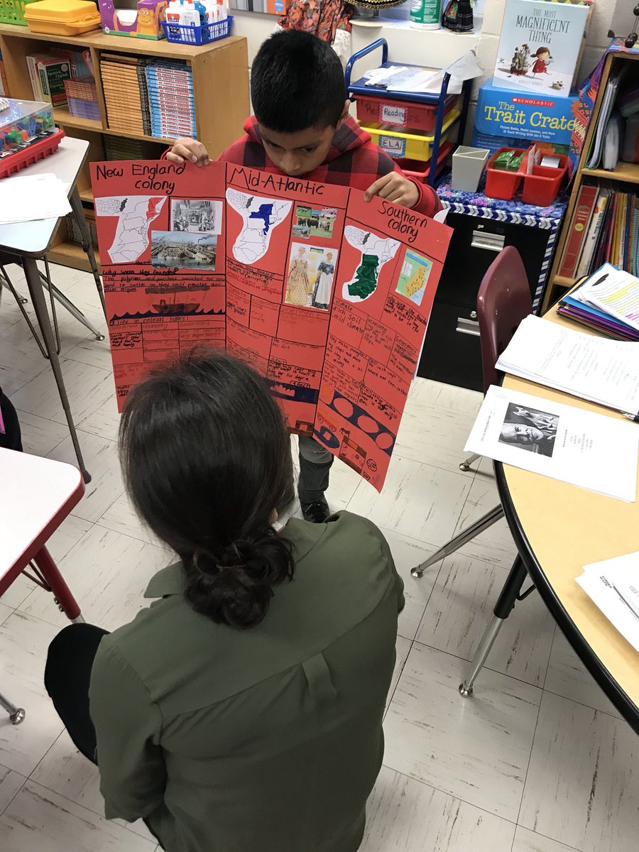 chelsea_adebayo's tweet photo. The ‘A’ Team is at it this morning! Our silent museum is open and ready for viewers! #colonialprojects #hardworkpaysoff @APSGardenHills https://t.co/4qRcjmXskw