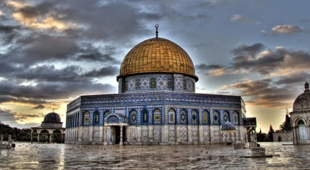 Tarihte bugün:  İslam İşbirliği Teşkilatı, Doğu Kudüs'ün Filistin'in başkenti olduğunu Türkiye'den ilan etti.