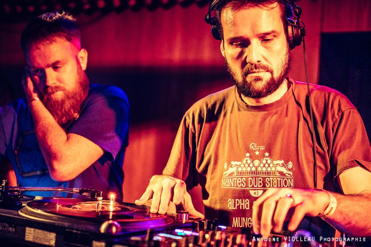 assoGetUp's tweet image. Retour sur la 26ème Nantes Dub Club de la saison ! 
@mungoshifi , @YTReggae , @TomSpirals &amp;amp; @Induhman  sous l'objectif d'Antoine Violleau Photographie ! 📸
 #Portrait #NantesDubClub #Photo #Mungoshifi