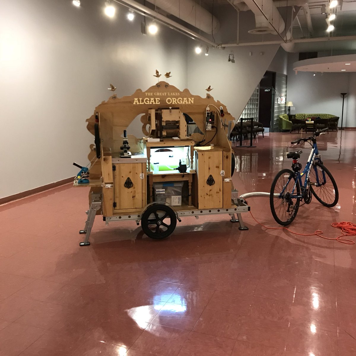 The Great Lakes Algae Organ by Jennifer Willet is mobile, plays music, and grows algae! What more could you ask for?! #artsci#cbuartsci