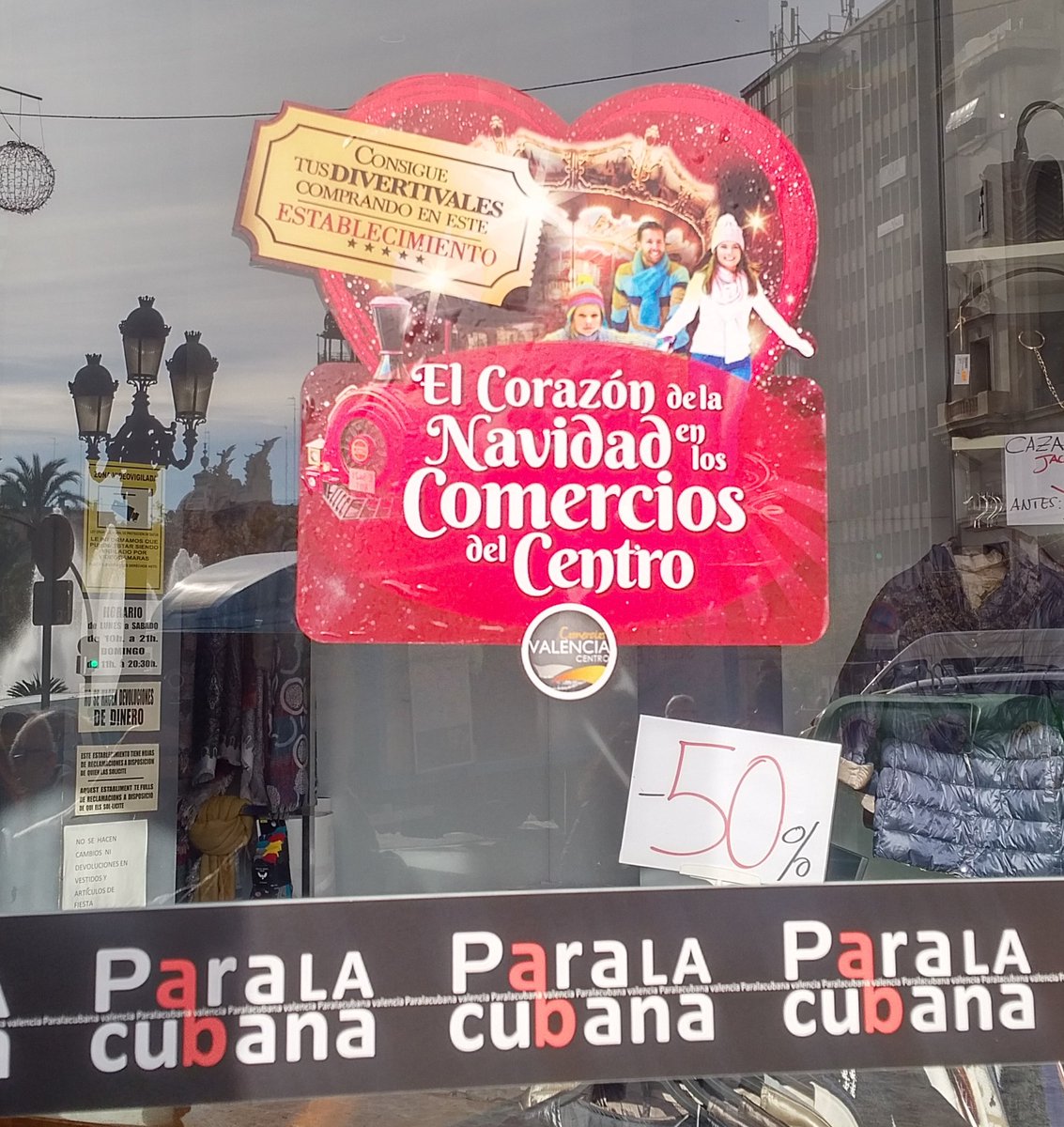 Localiza esta pegatina en los escaparates para saber en que comercios puedes conseguir con tus compras los Divertivales para la Pista de Hielo y el Tren <a href="/ucvalencia/">Unió de Persones Consumidores</a> @F_vecinos_VLC <a href="/maratonvalencia/">Maratón Valencia</a> <a href="/GranMenajeVLC/">Gran Menaje Valencia</a>  <a href="/Lib_Patagonia/">LIBRERÍA PATAGONIA</a> <a href="/casadlosbotijos/">casa de los botijos</a> <a href="/DodoEventsVLC/">Dodogroup</a> @ <a href="/farmaciaribera/">farmaciaribera</a>