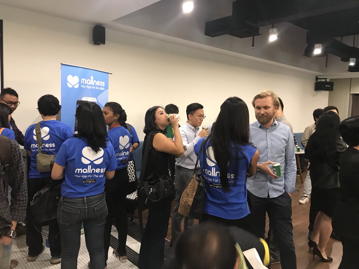 dailysocial's tweet photo. Dengan berakhirnya sesi dari Jiaway, maka berakhir juga acara Jakarta Meetup 2017 tahun ini.

Terima kasih untuk semua yg sudah datang.
Sampai bertemu di event-event @dailysocial selanjutnya!

#DailySocial #JakartaMeetup https://t.co/HtOrxczghg