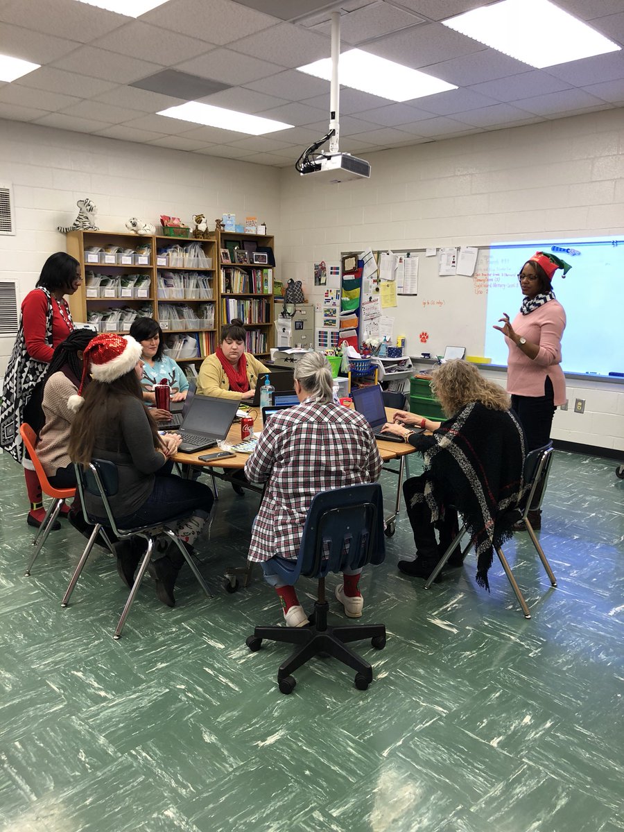 ghardenbrooks's tweet photo. Experienced a Parapro Address for the first time!  SES has a group of dedicated paras who love supporting their Ts &amp;Ss!  What a great idea to give them VOICE in expressing how we can help them better support! @SESPRINCIPAL16 @DmitchellSES1 @bea_holmes1 #hcsela #ensuringsuccess https://t.co/aX5QOb3qEY