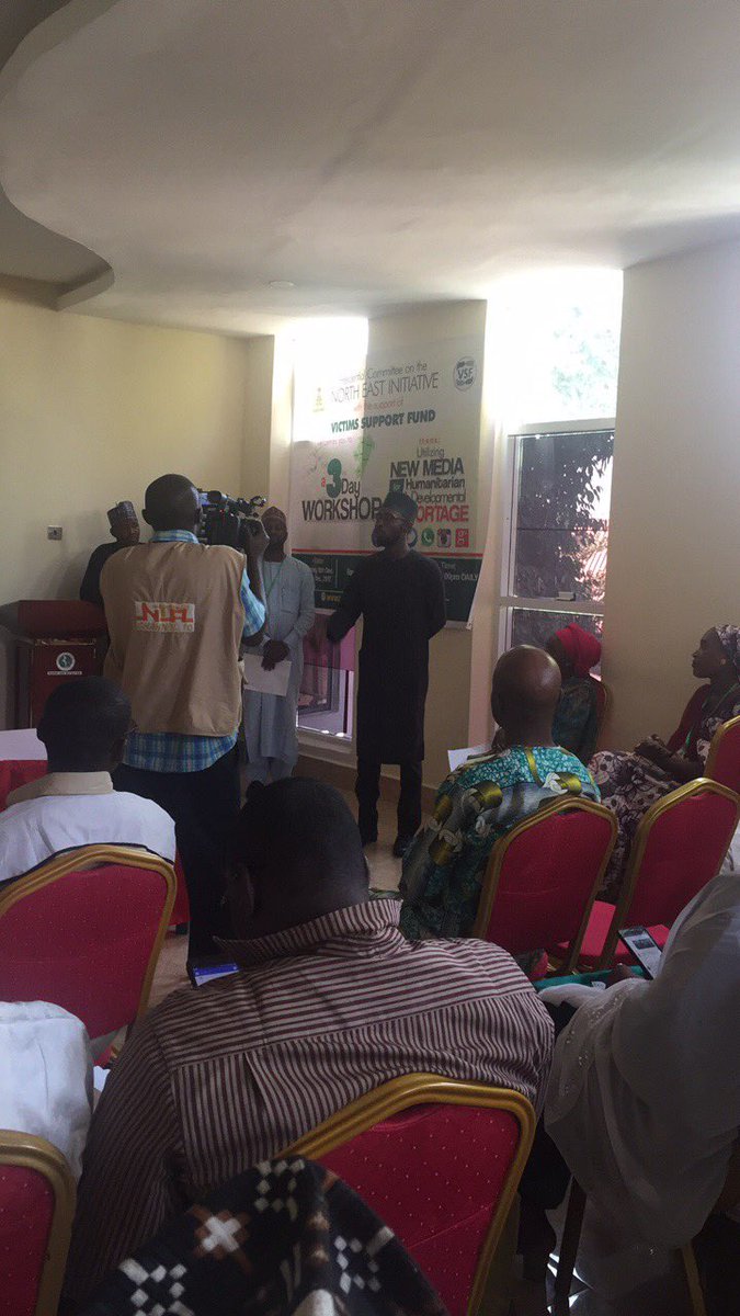 meelah23's tweet photo. @gimbakakanda shares an interesting experience of his last visit to Maiduguri where he was housed by total strangers for his entire stay. #bornorising #PCNIVSFHUMDEV @BornoMedia https://t.co/YmCxoHlhkY
