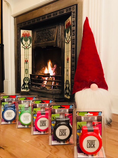 scootlock's tweet photo. "a handy little device & a great investment" is what blogger @minnowmep says about the #ScootLock. Make a great investment yourself this Christmas with 10% off all Scoot Locks at https://t.co/SNsunW2aXb using code SCOOTING17! #LoveYourScooter #miniscooter https://t.co/PUbvfKQm38