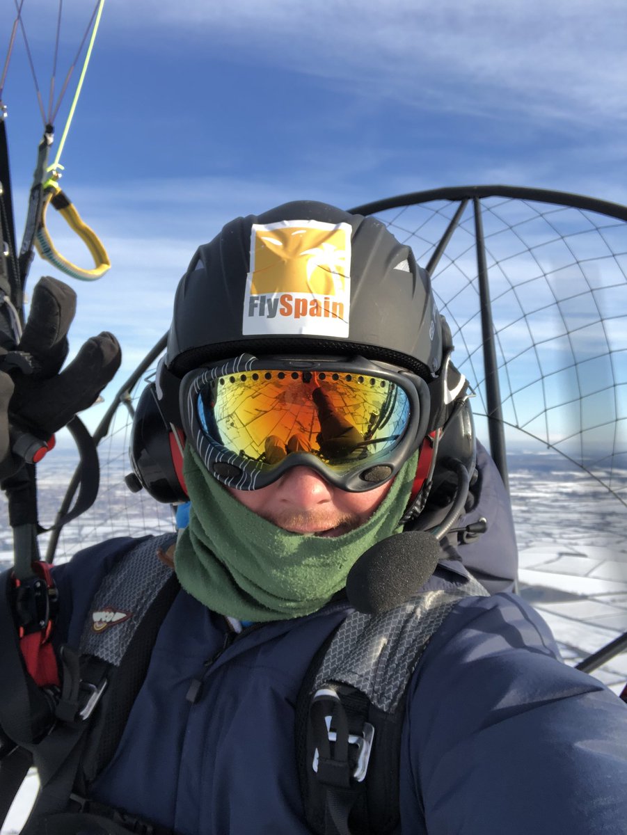 BlaiseBrogan's tweet photo. I got a quick flight in yesterday it was chilly but beautiful. Learn to fly with Flyspain and get a Miniplane UK #flyspain #miniplane https://t.co/iD54BYWBb9