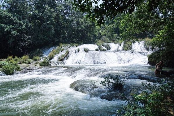VILLAMERCEDESSC's tweet photo. Explora los lugares místicos de aguas cristalinas en #Chiapas. Foto @atlas.unbound https://t.co/aemFxZSXGG