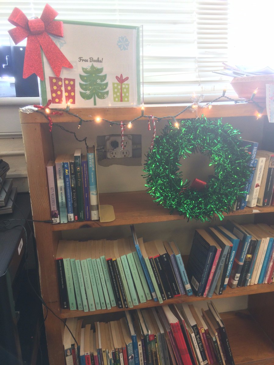 CHS students, swing by the media center for free books and free holiday notepads!