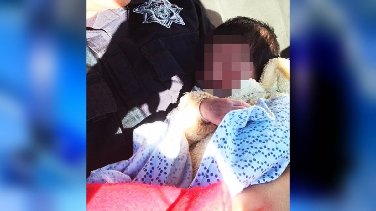 TelevisaCalif's tweet photo. Abandonan a bebé en #Tijuana
Click: https://t.co/5koshN3cBN
Detalles esta tarde por #Notivisa2pm
#TuCanal12 https://t.co/uvqMw8Ds7T
