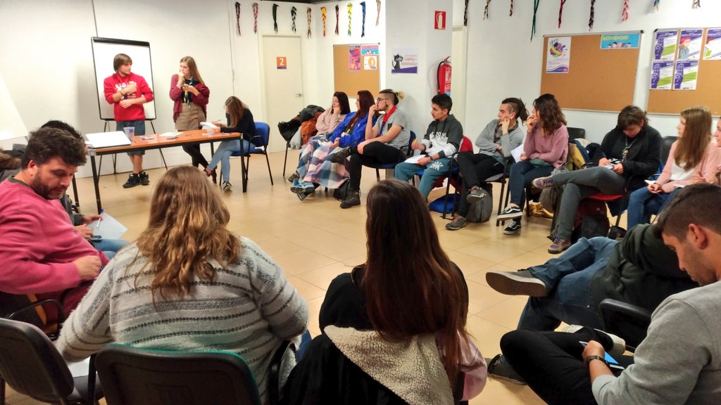 Hoy, los scouters de manadas y tropas planifican y diseñan las actividades de los #Intermanadas e #Intertropas 2018. #Intersecciones