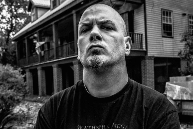 PHILIP H. ANSELMO & THE ILLEGALS: New Song 'The Ignorant Point' Streaming blabbermouth.net/news/philip-h-… https://t.co/Wa0VCvu4hS