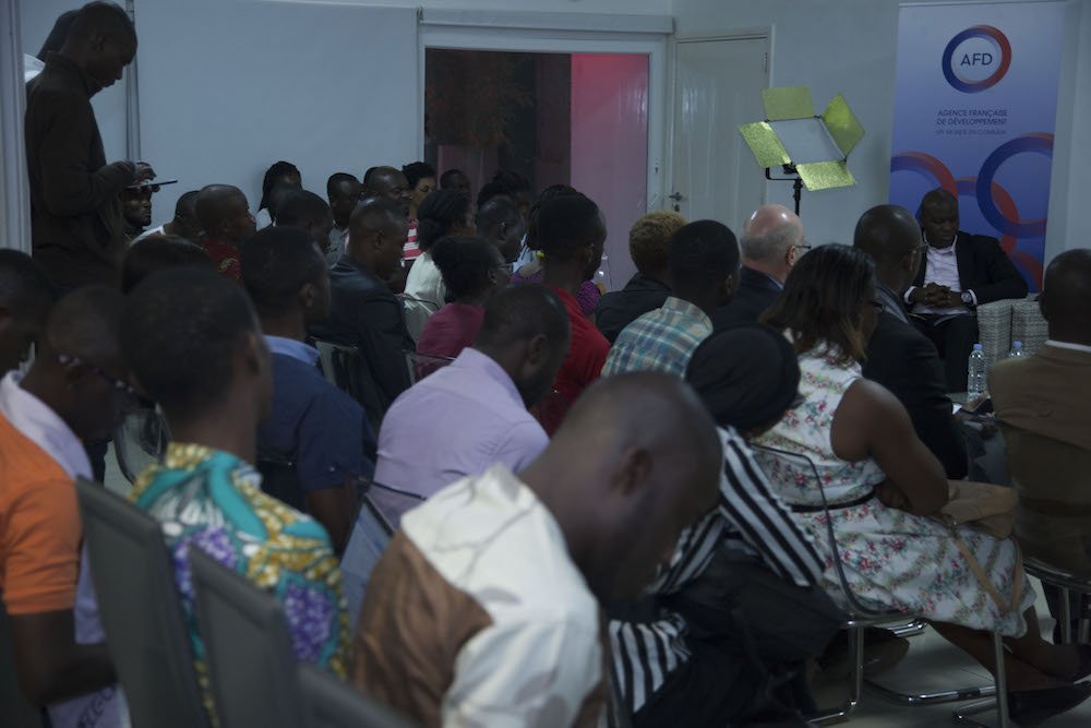 [Album photos] Mardi 12 décembre 2017. Point d'orgue de la première édition du #Climackathon, initiée par l'<a href="/AFD_France/">Agence Française de #Développement (AFD) 🇫🇷 🇪🇺</a>, en partenariat avec <a href="/mediaforchange3/">Media For Change</a>, <a href="/blogueurs225/">Association des Blogueurs de Côte d'Ivoire</a> et <a href="/Wikimedia_CIV/">WikiCiv</a>
<a href="/blogueurs225/">Association des Blogueurs de Côte d'Ivoire</a> 
A regarder sur ---> bit.ly/2iXHcBo
#OnePlanetSummit
