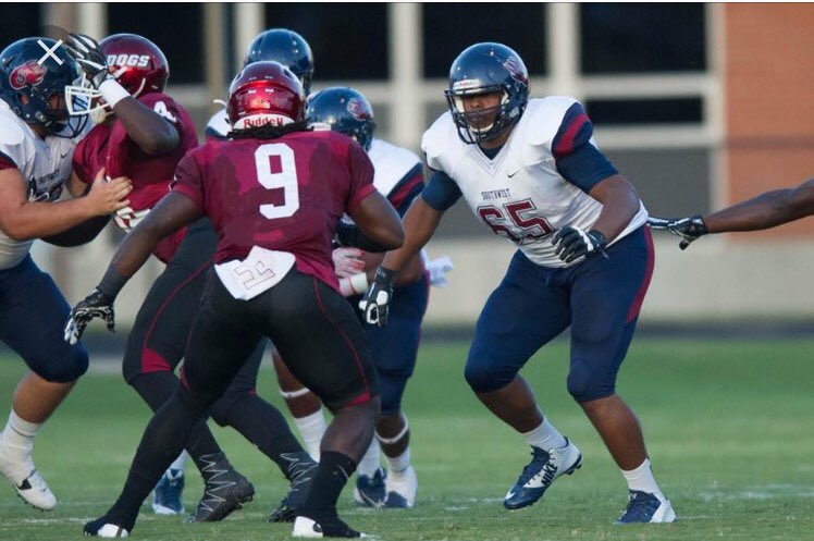 StuckInCool's tweet photo. Congrats.... RT @_1stfactor: Blessed to receive an offer from Holmes Community College! #GodDogs https://t.co/MRvD2kduRA