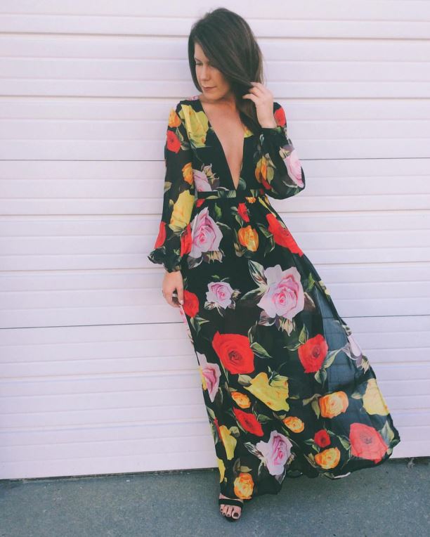 StyleEncore's tweet image. Floral is always in season! #OOTD comes to you from Style Encore - Conway, AR 🌹