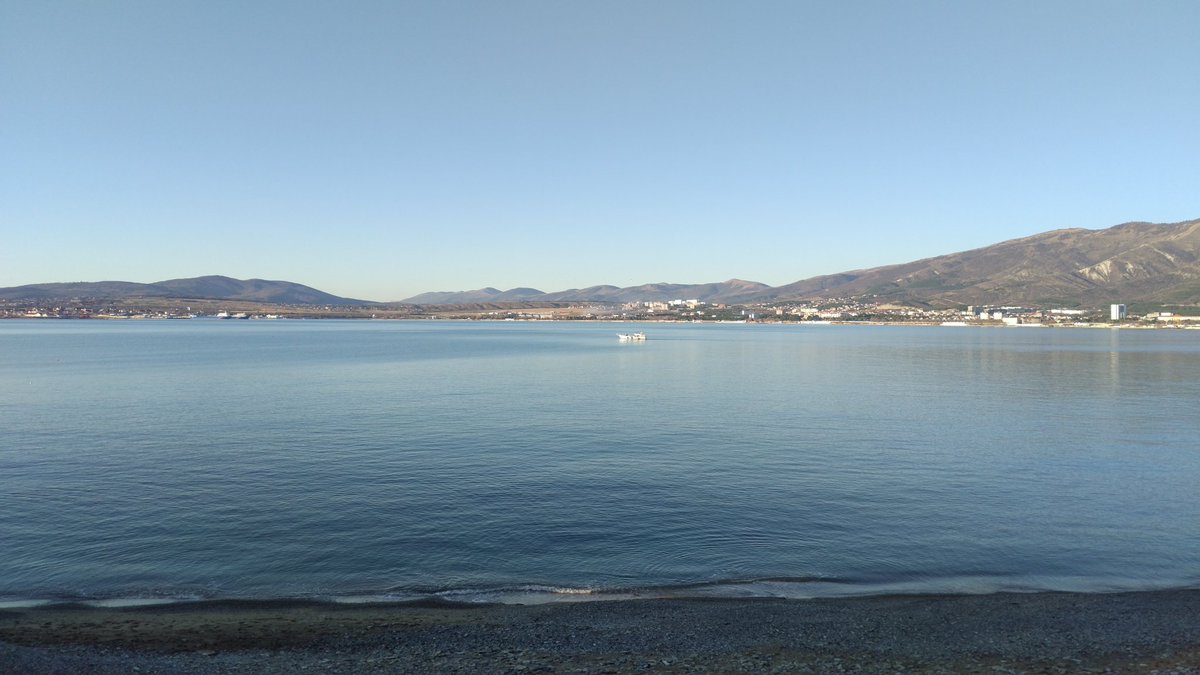 (фотография Геленджикской бухты)